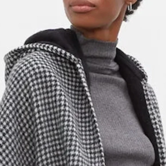 Houndstooth Hooded Scarf - New With Tags - NEVER WORN